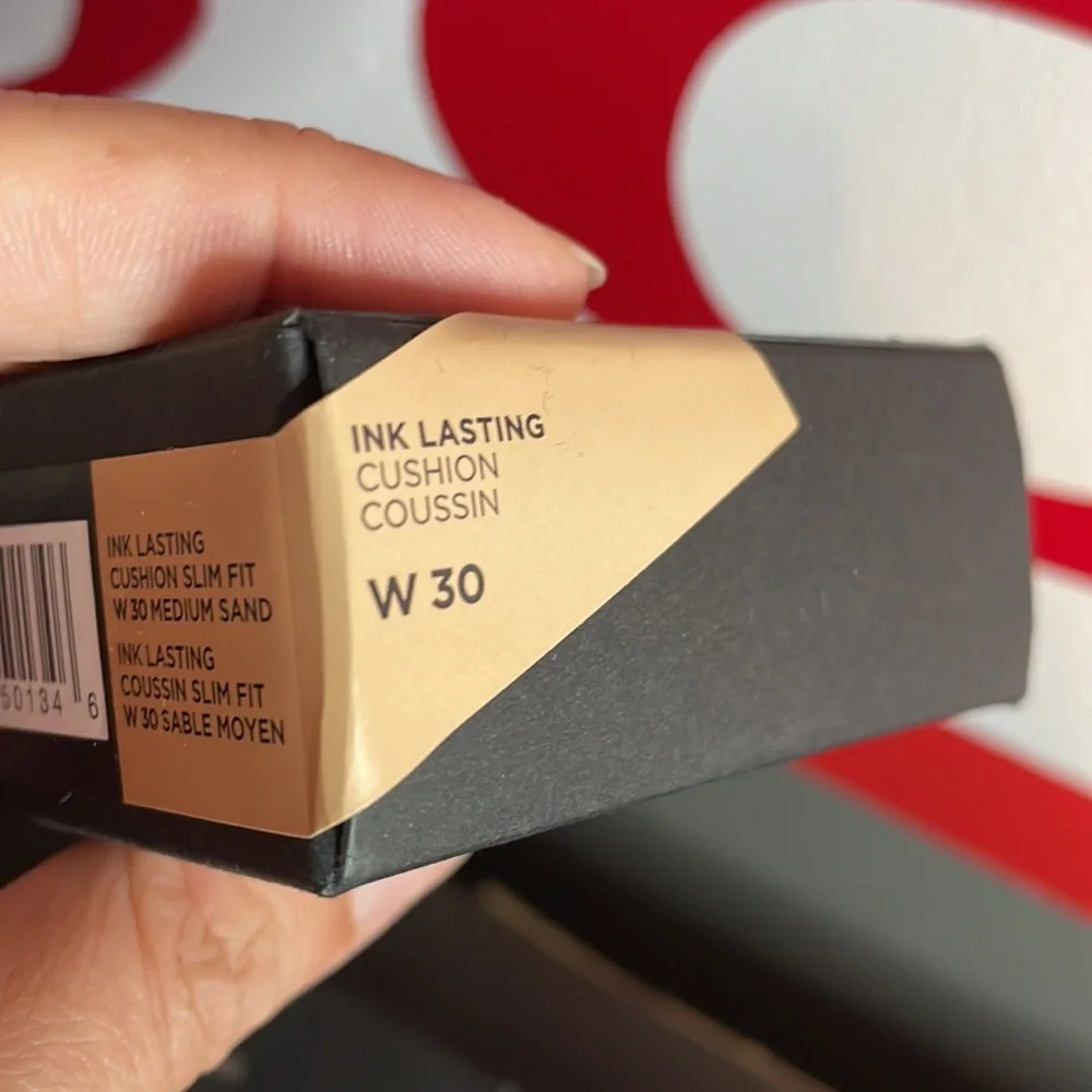 🎉NWT Sealed Avon Ink Lasting Cushion Slim Fit Concealer! W30